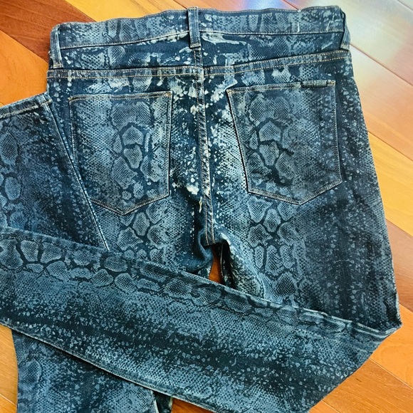 NWOT HUDSON Nico snake print midrise jeans - Picture 3 of 7